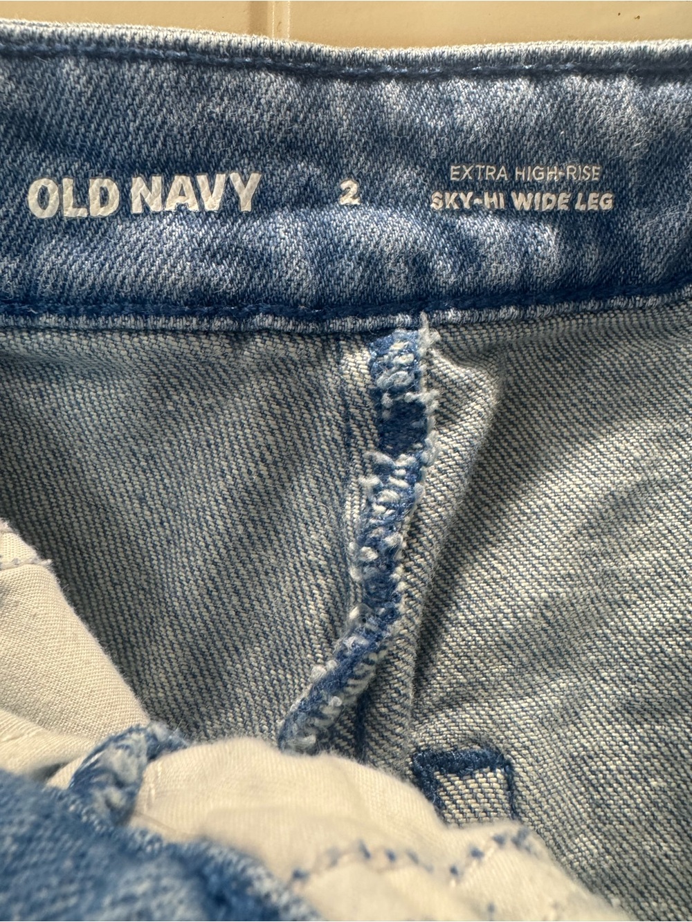 High-Rise Wide-Leg Jeans - Picture 4 of 7
